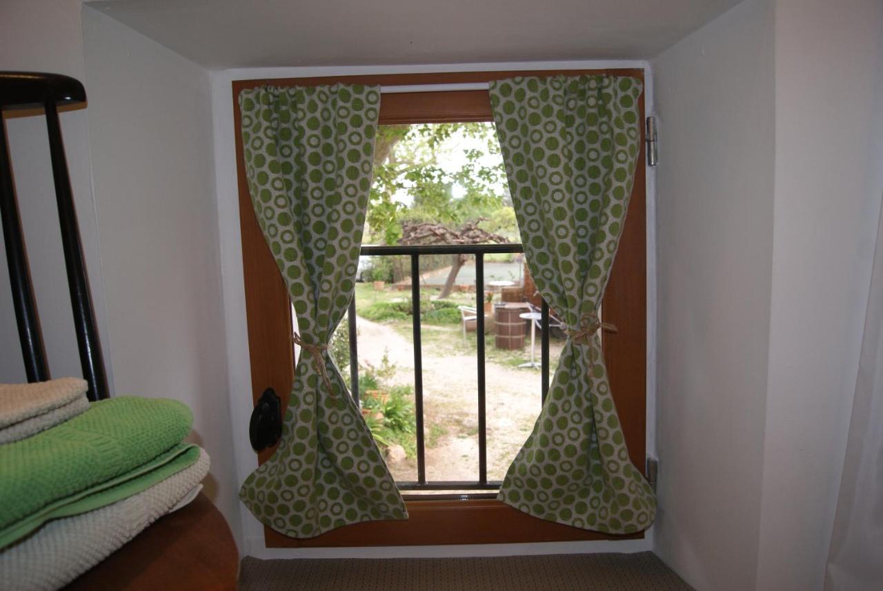 Le Bourguet Bed & Breakfast Sollies Pont Luaran gambar