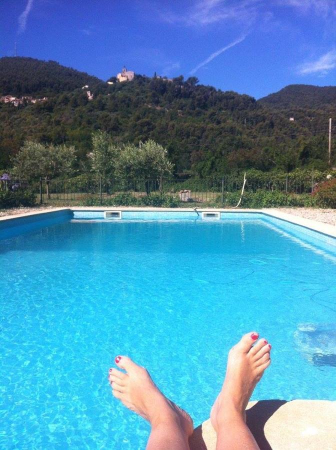 Le Bourguet Bed & Breakfast Sollies Pont Luaran gambar