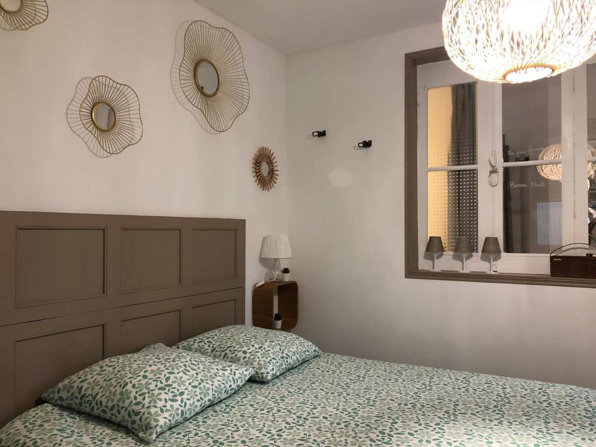 Le Bourguet Bed & Breakfast Sollies Pont Luaran gambar